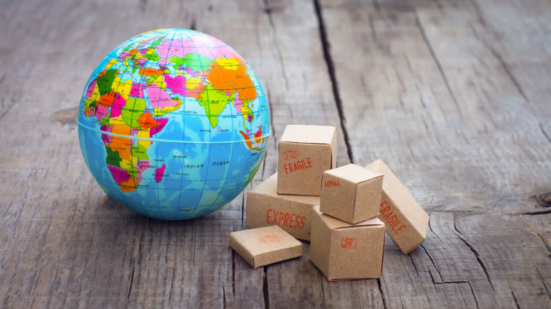 Globe and mini parcels